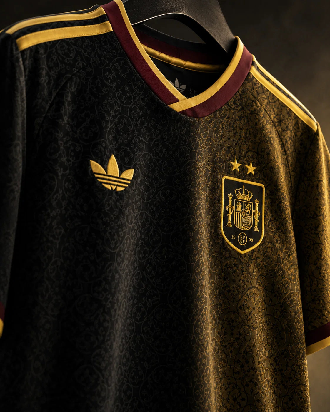 Selección Española 26/27 Negra - Dos Estrellas