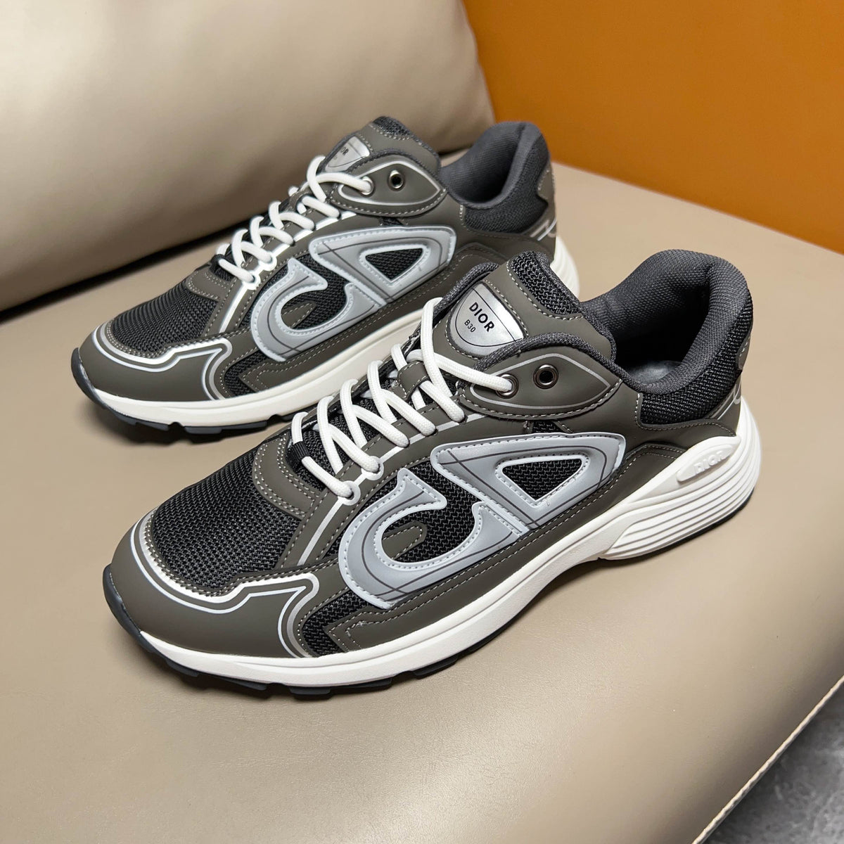 Dior B30