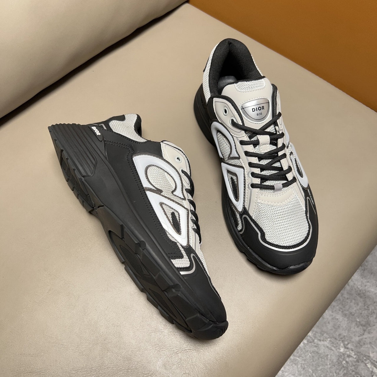 Dior B30