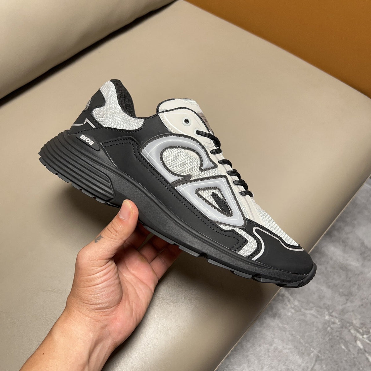 Dior B30