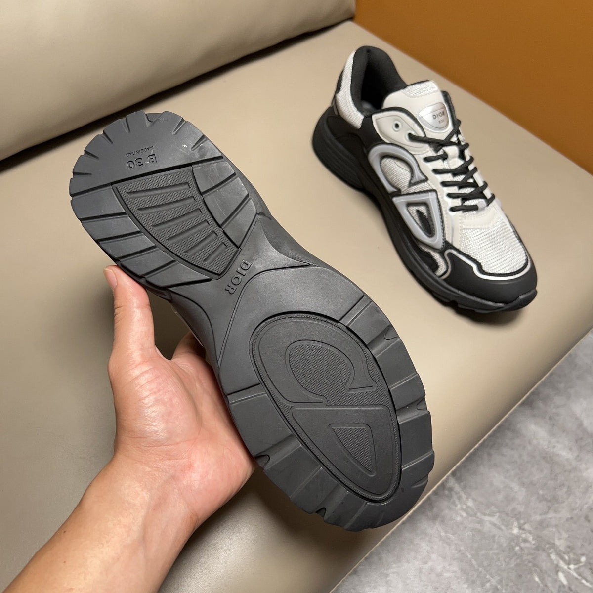 Dior B30