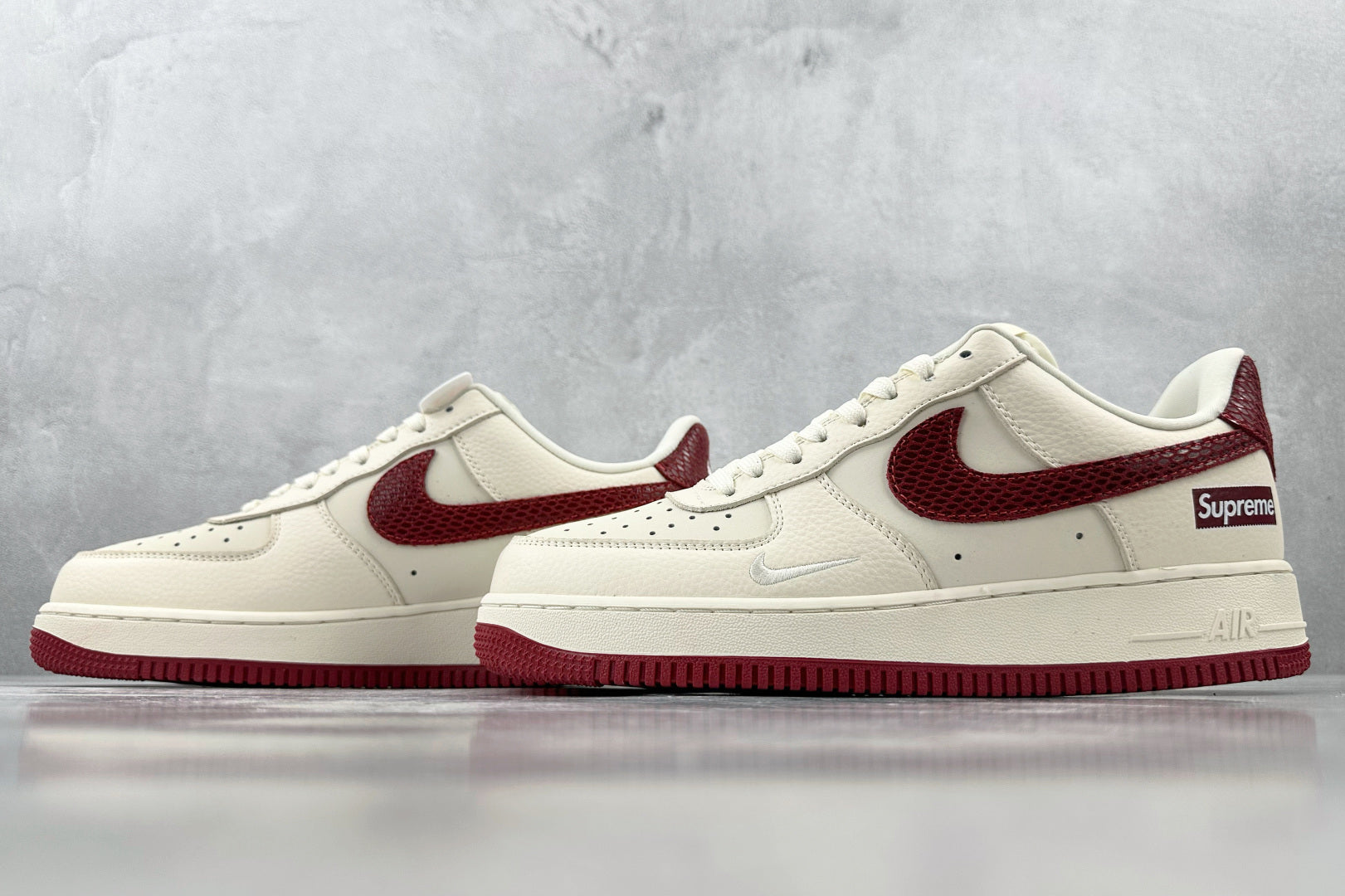 Nike Air Force 1 x Supreme