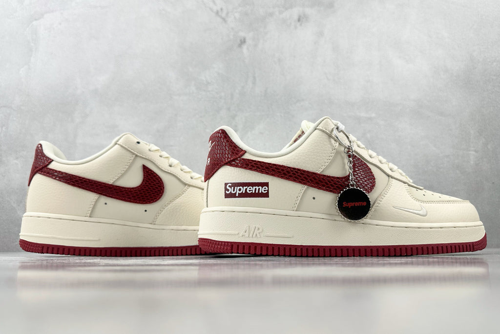 Nike Air Force 1 x Supreme