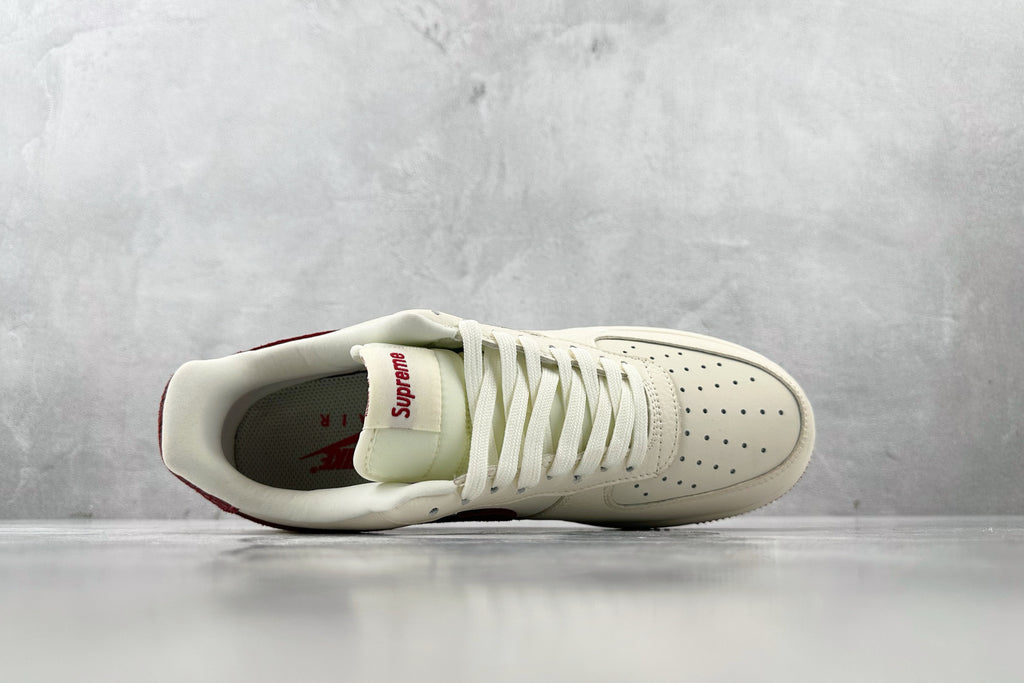 Nike Air Force 1 x Supreme