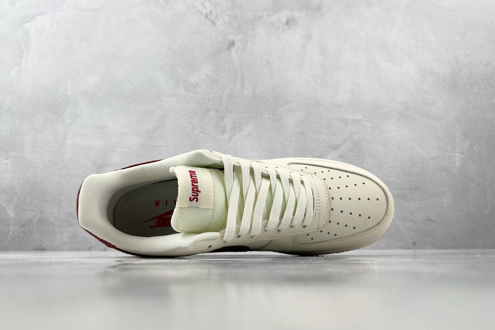 Nike Air Force 1 x Supreme