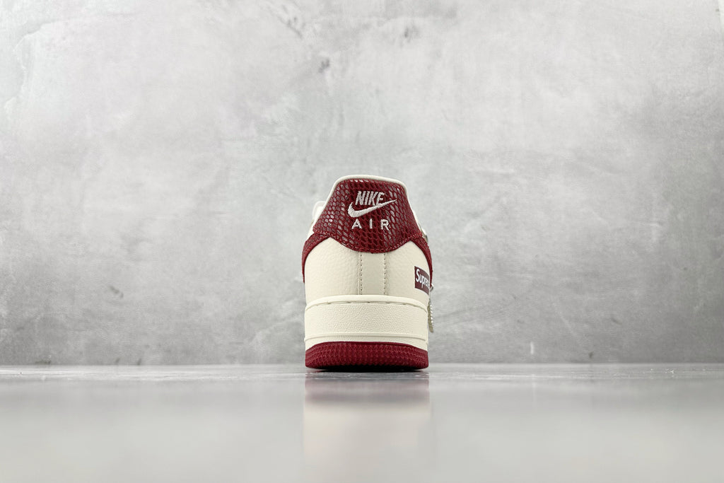 Nike Air Force 1 x Supreme