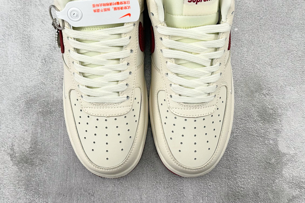 Nike Air Force 1 x Supreme