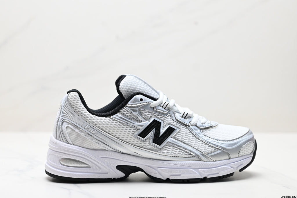 New Balance 740