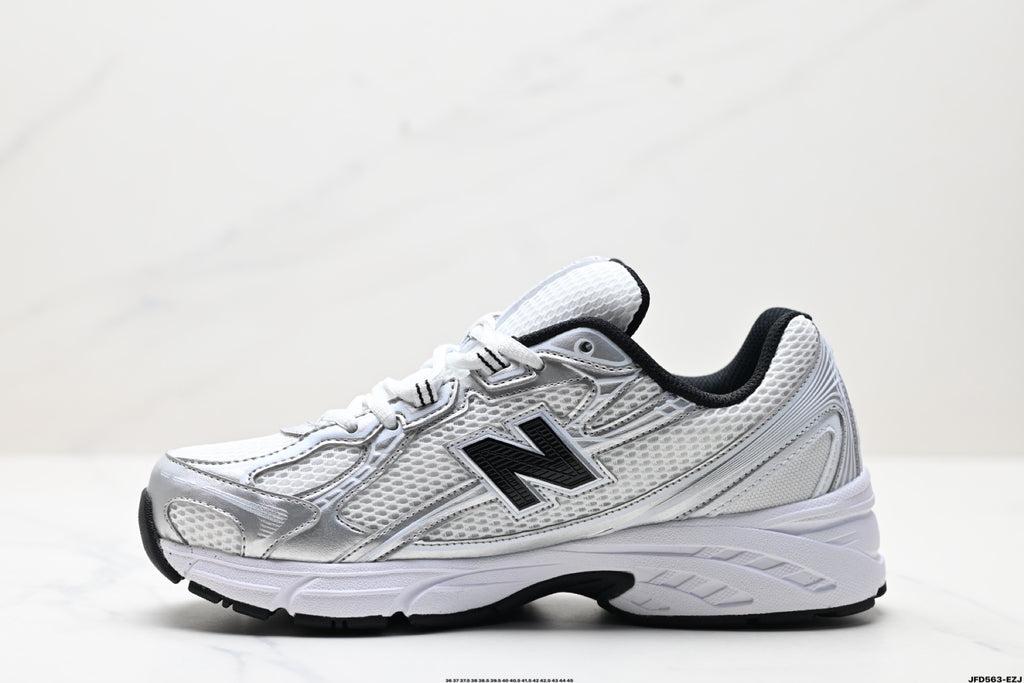 New Balance 740