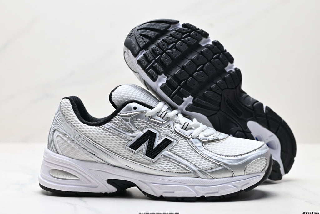 New Balance 740