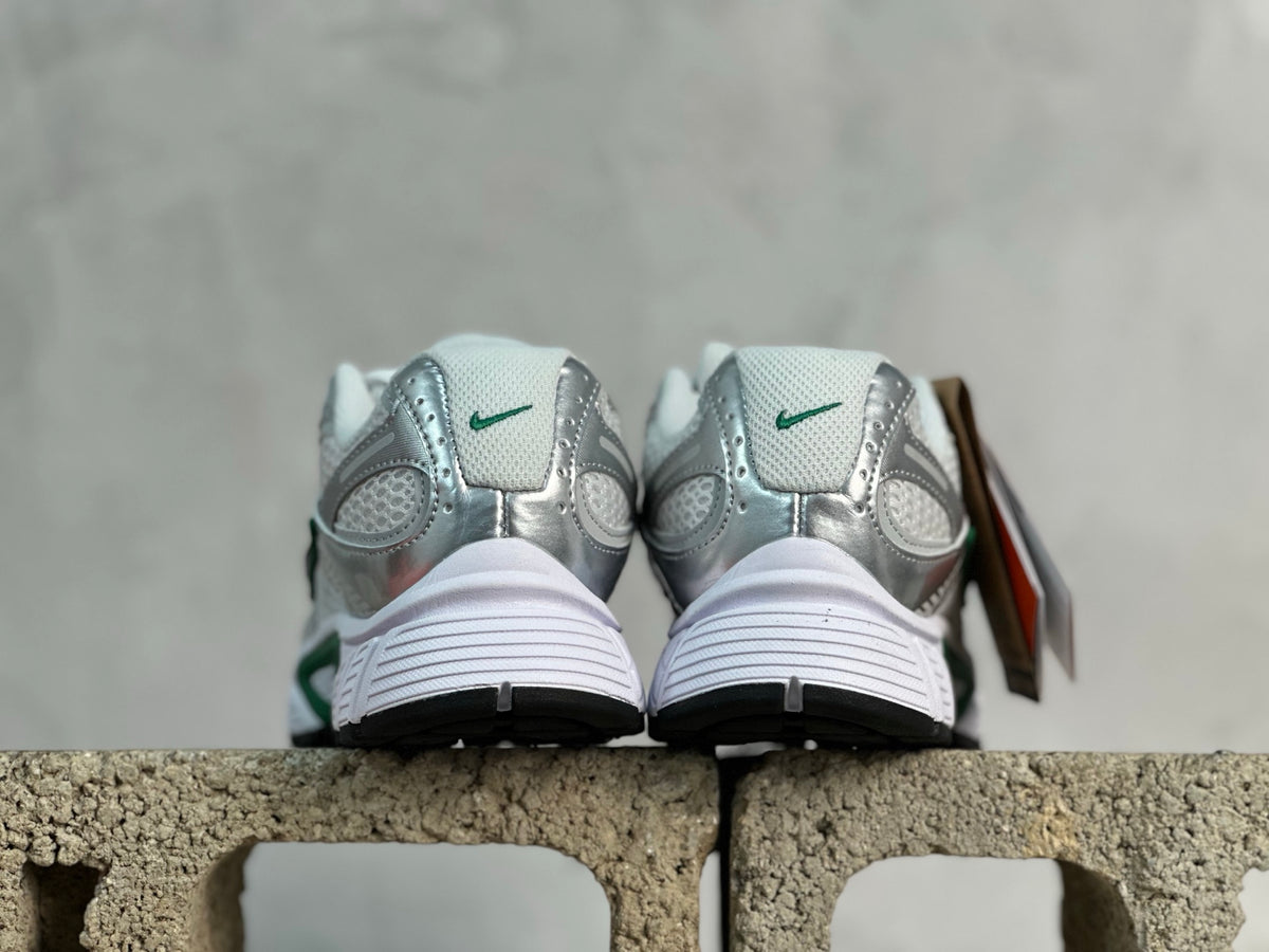 Nike Zoom Vomero 5