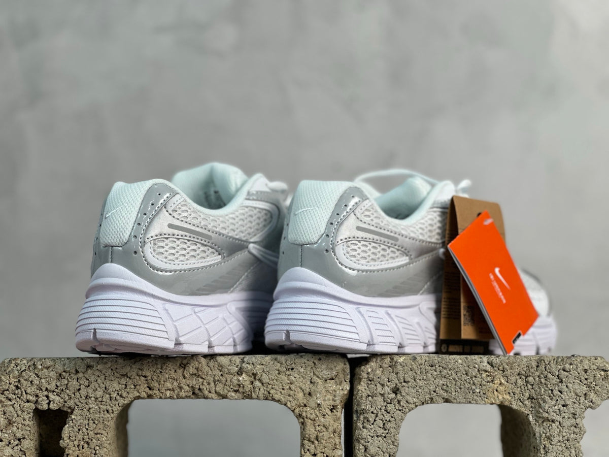 Nike Zoom Vomero 5