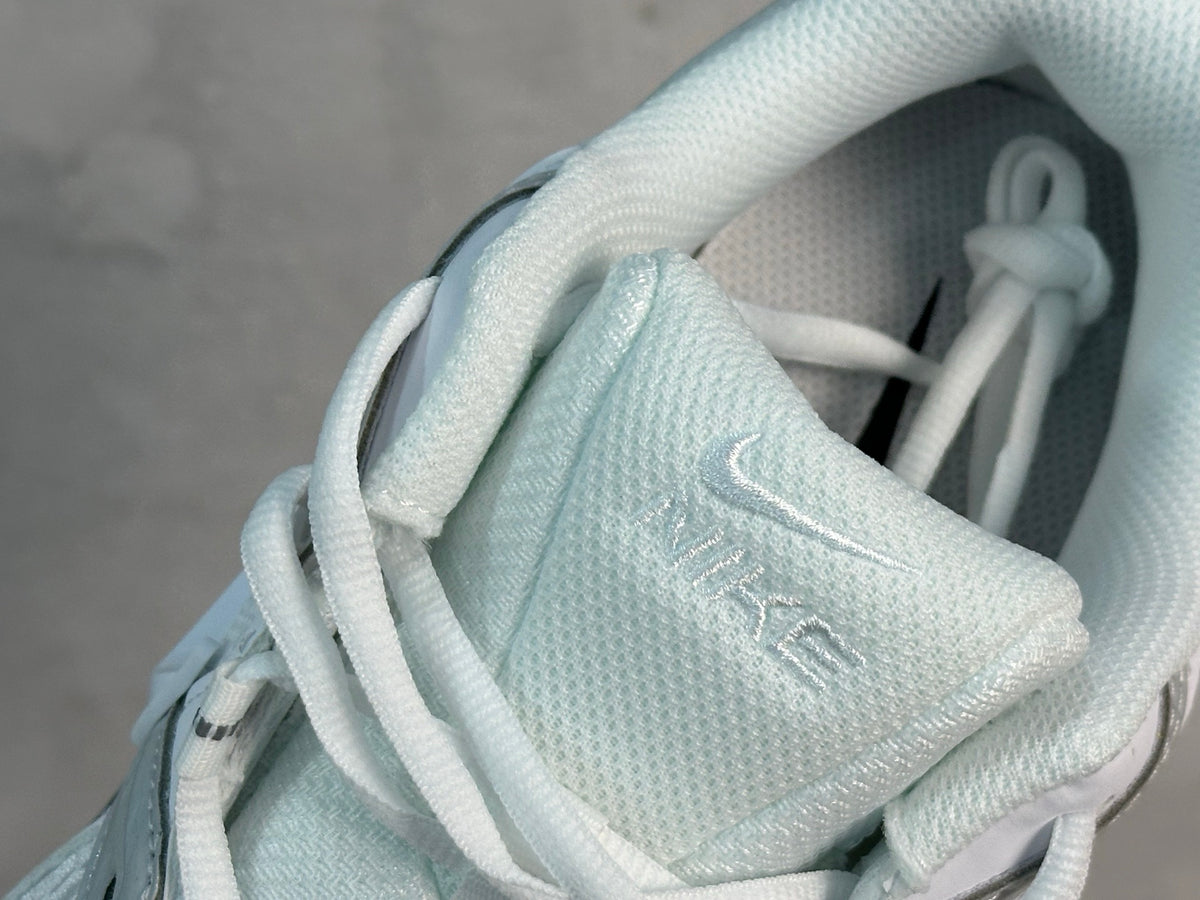 Nike Zoom Vomero 5