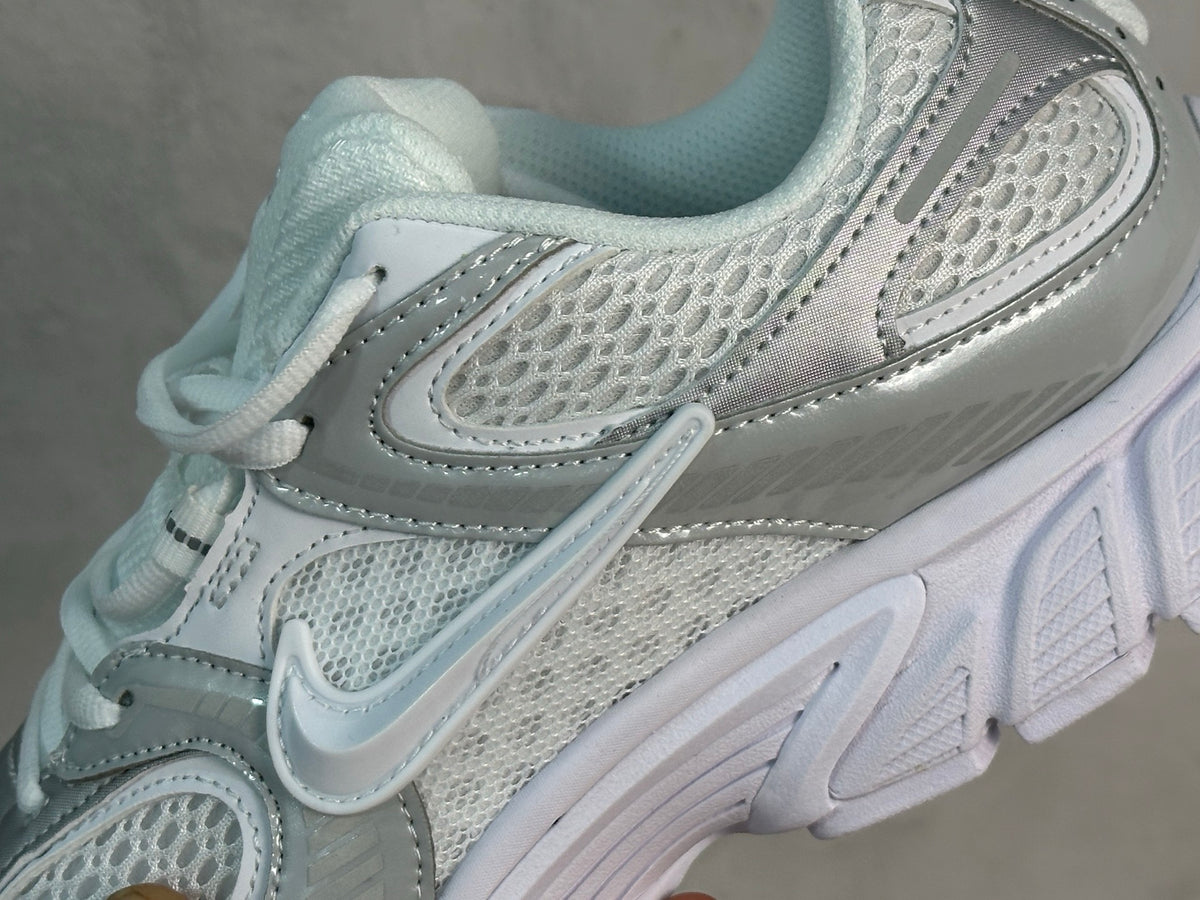 Nike Zoom Vomero 5