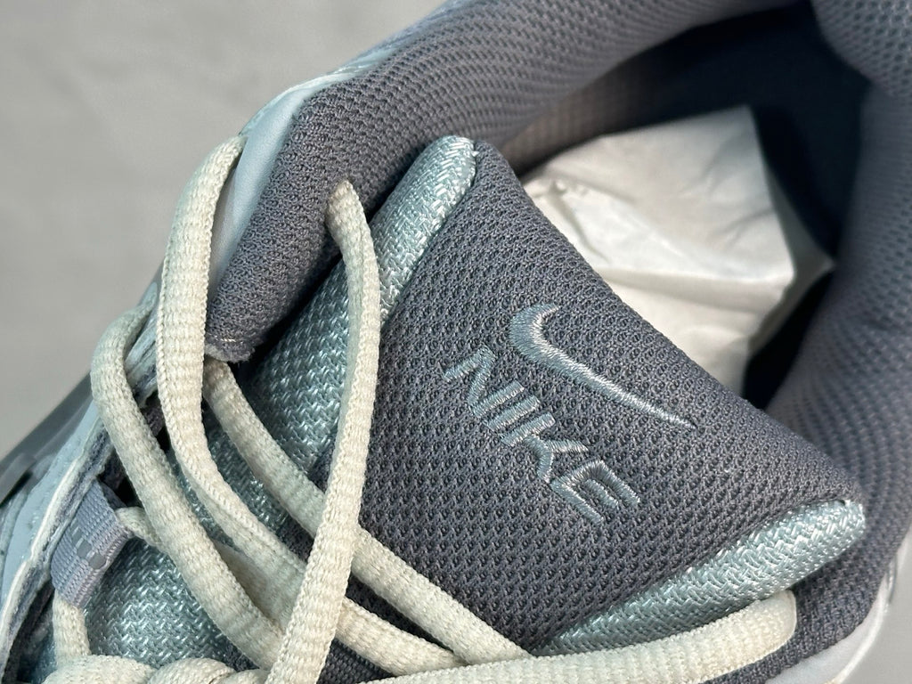 Nike Zoom Vomero 5