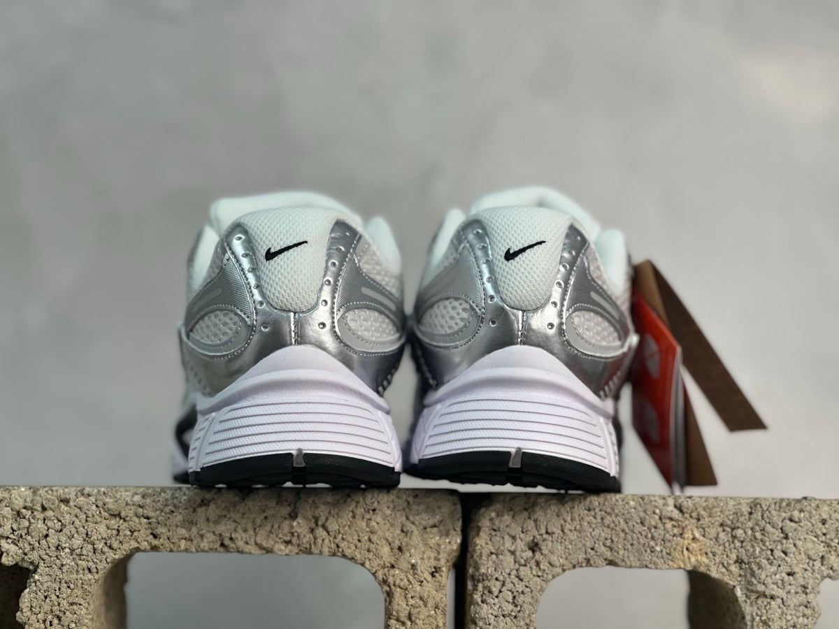 Nike Zoom Vomero 5