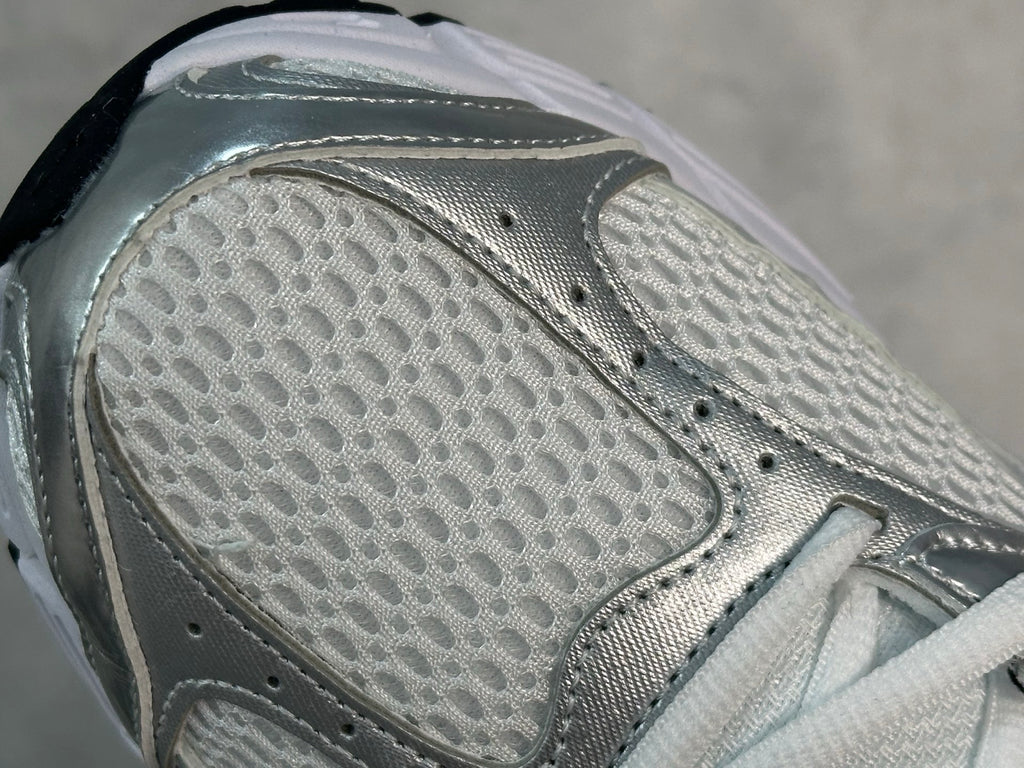 Nike Zoom Vomero 5