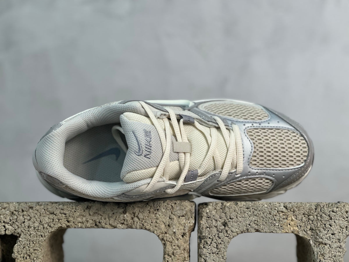 Nike Zoom Vomero 5