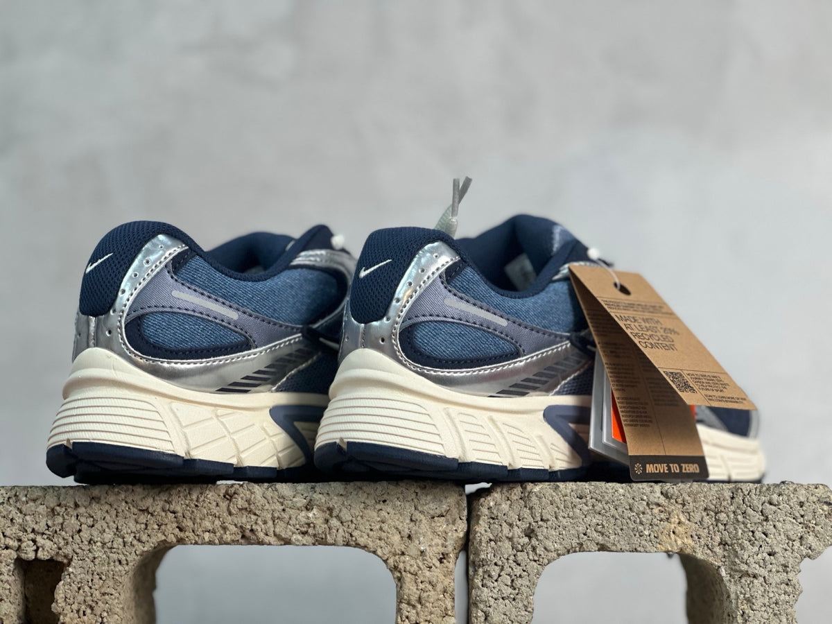 Nike Zoom Vomero 5
