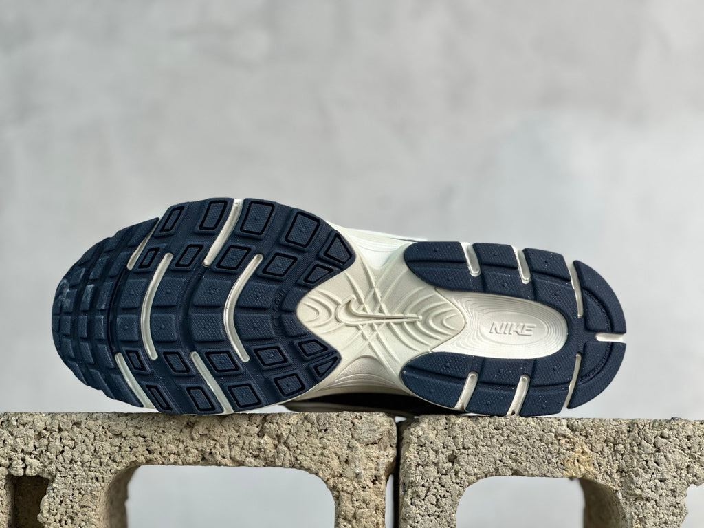 Nike Zoom Vomero 5