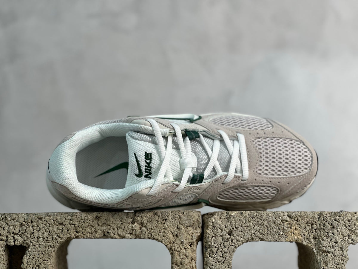 Nike Zoom Vomero 5