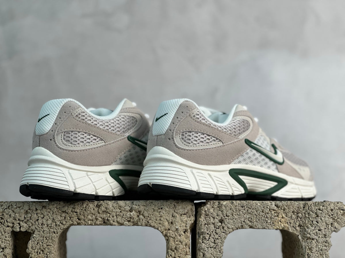 Nike Zoom Vomero 5