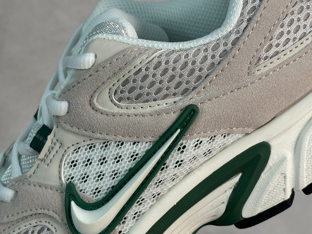 Nike Zoom Vomero 5