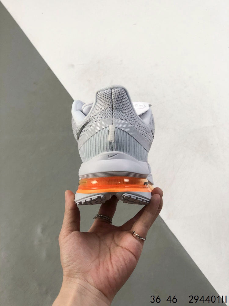 Nike Pegasus Plus