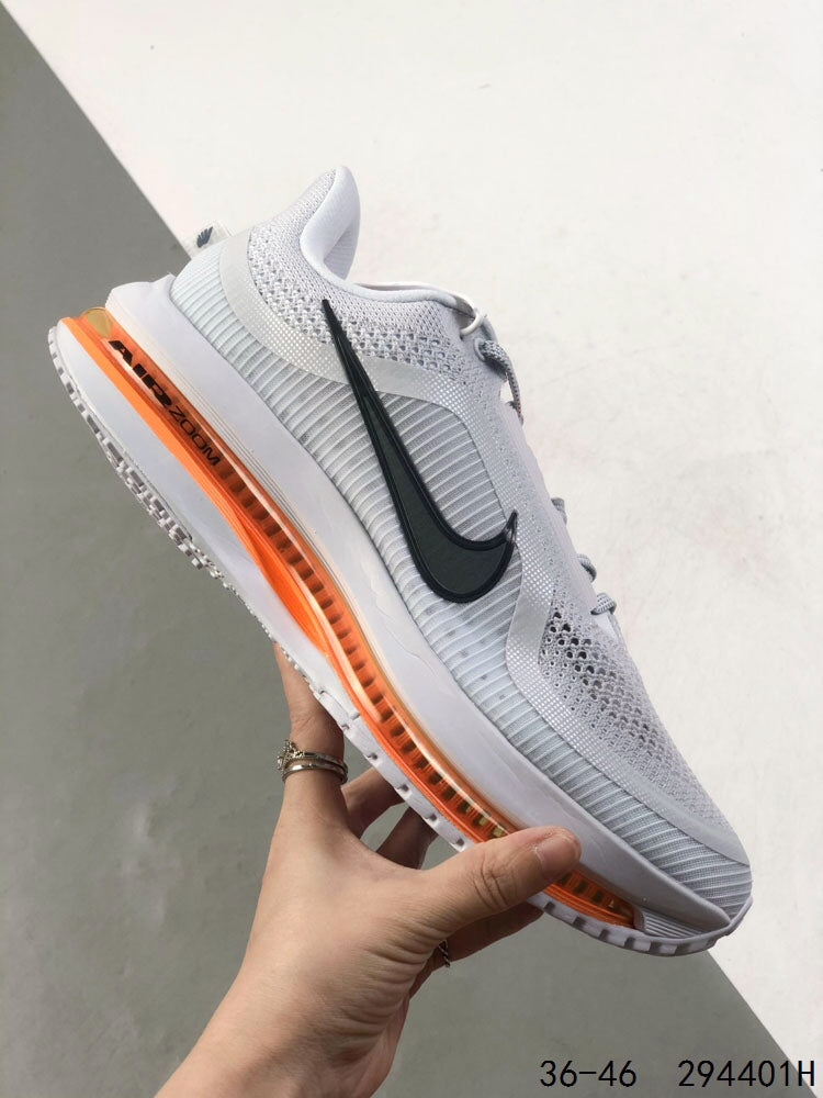 Nike Pegasus Plus