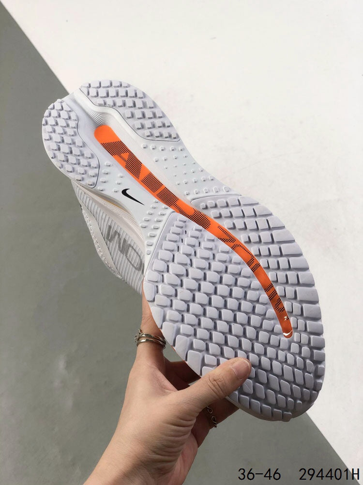 Nike Pegasus Plus