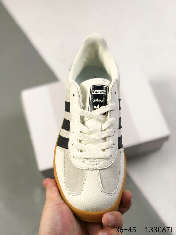 Adidas Gazelle x Supreme