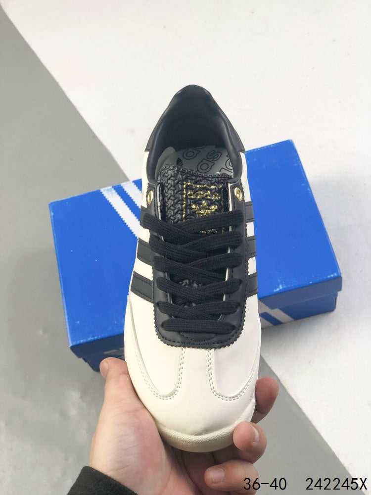 Adidas SL 72