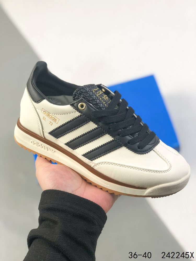 Adidas SL 72