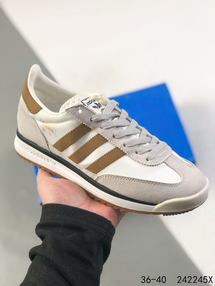 Adidas SL 72