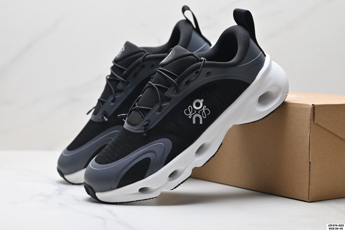 On Cloudsolo Loewe