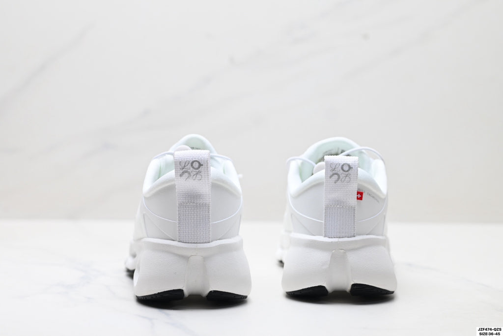 On Cloudsolo Loewe