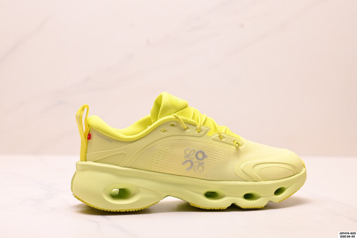 On Cloudsolo Loewe
