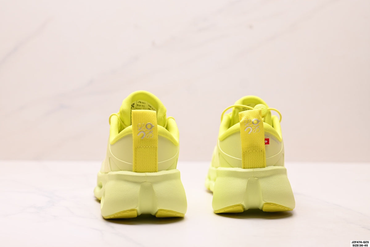 On Cloudsolo Loewe