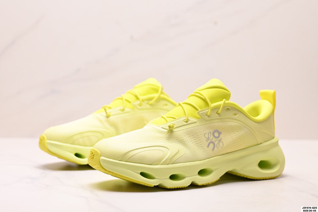 On Cloudsolo Loewe