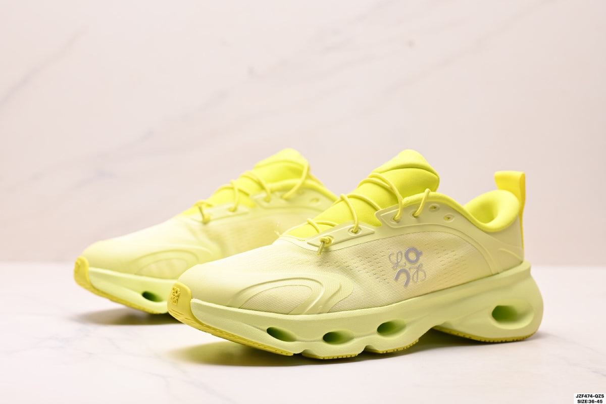 On Cloudsolo Loewe
