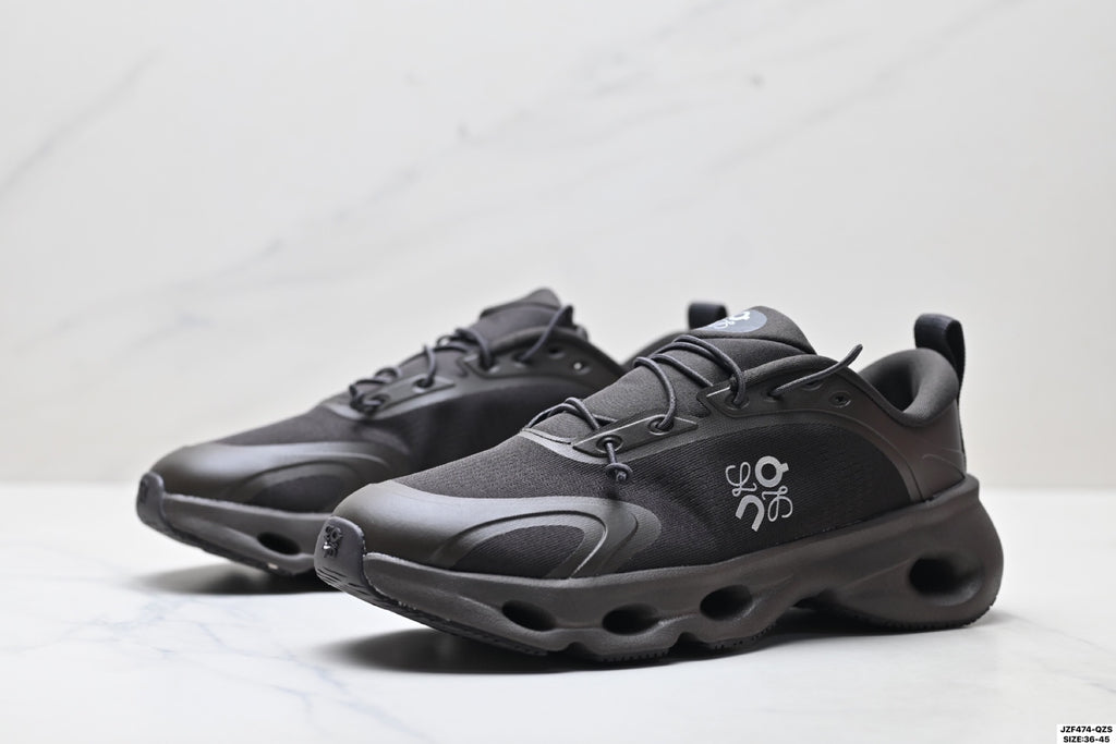 On Cloudsolo Loewe