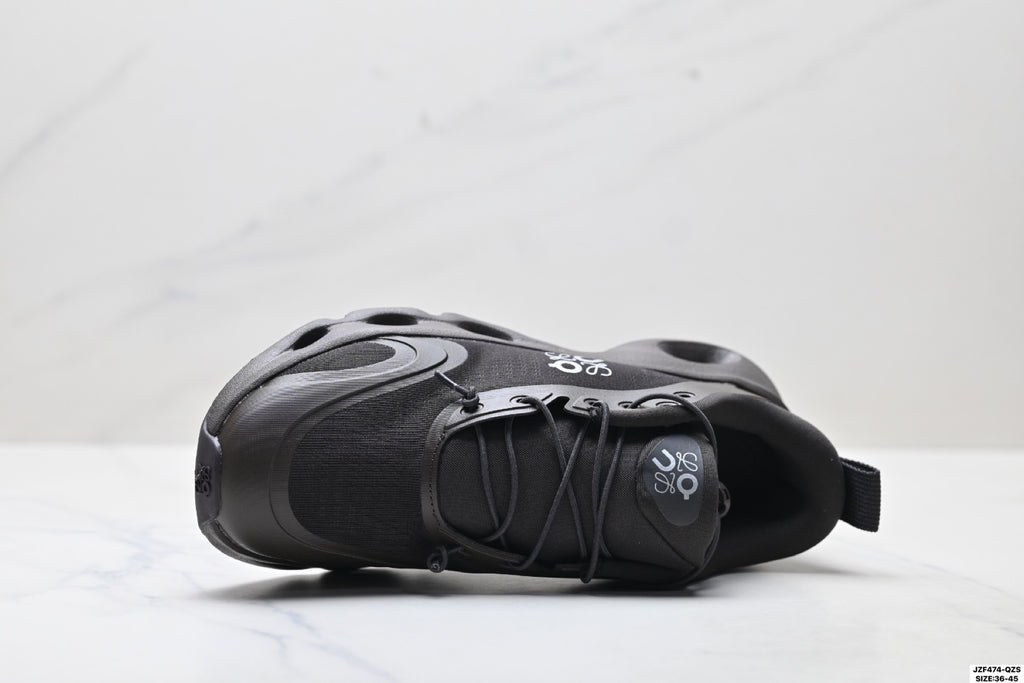 On Cloudsolo Loewe