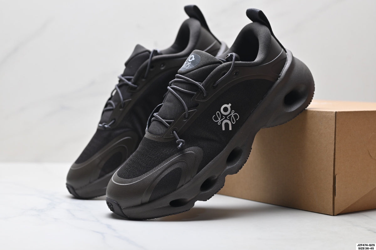 On Cloudsolo Loewe