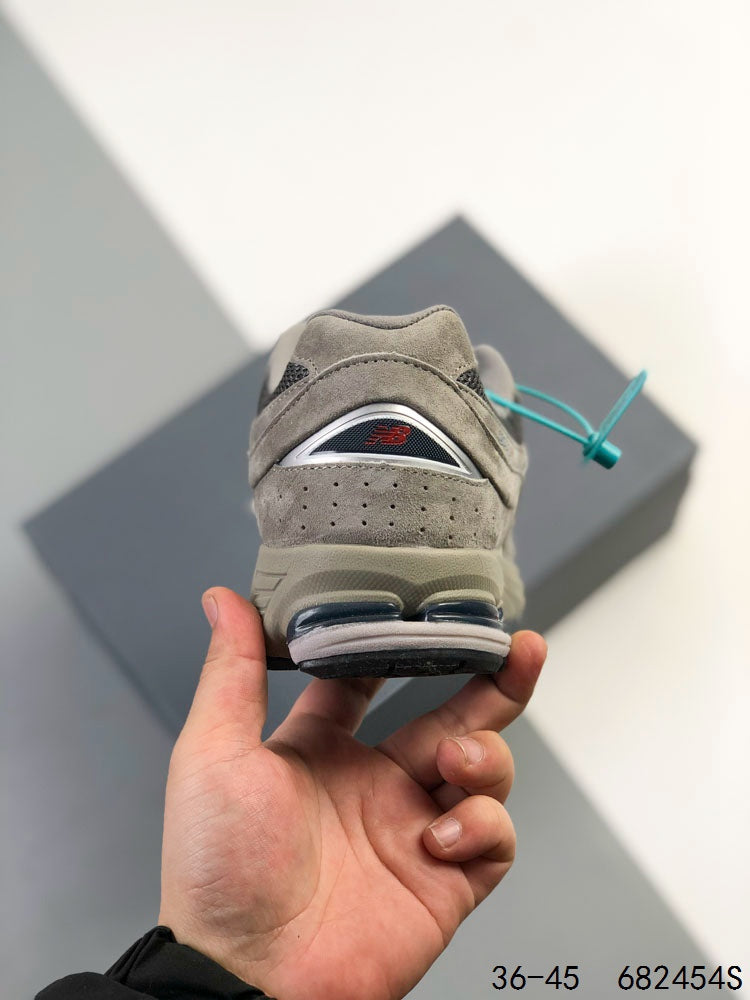 New Balance 2002R