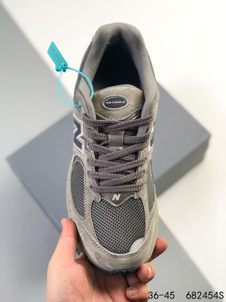 New Balance 2002R