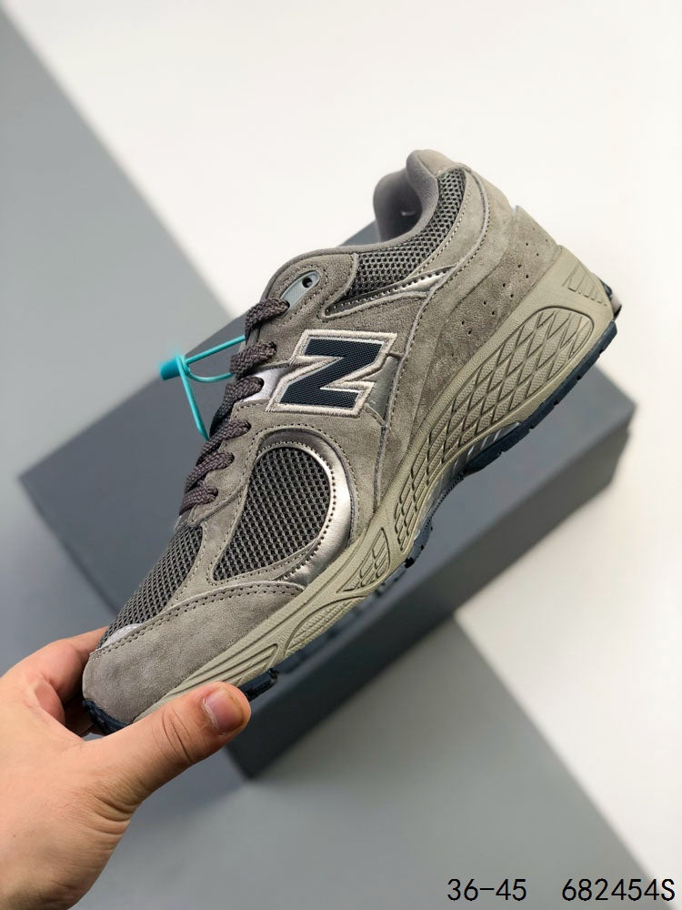 New Balance 2002R