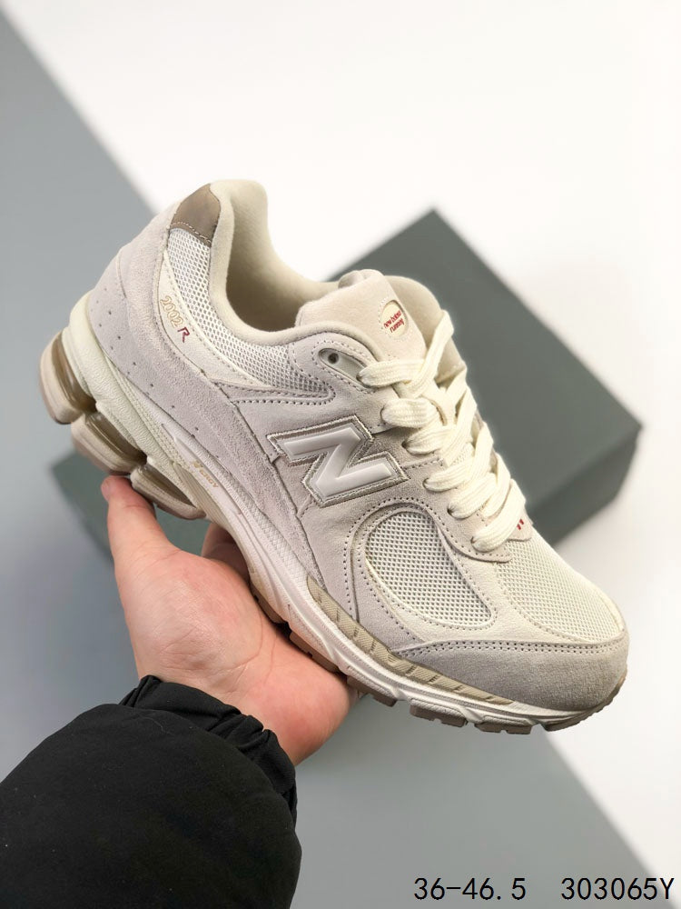 New Balance 2002R