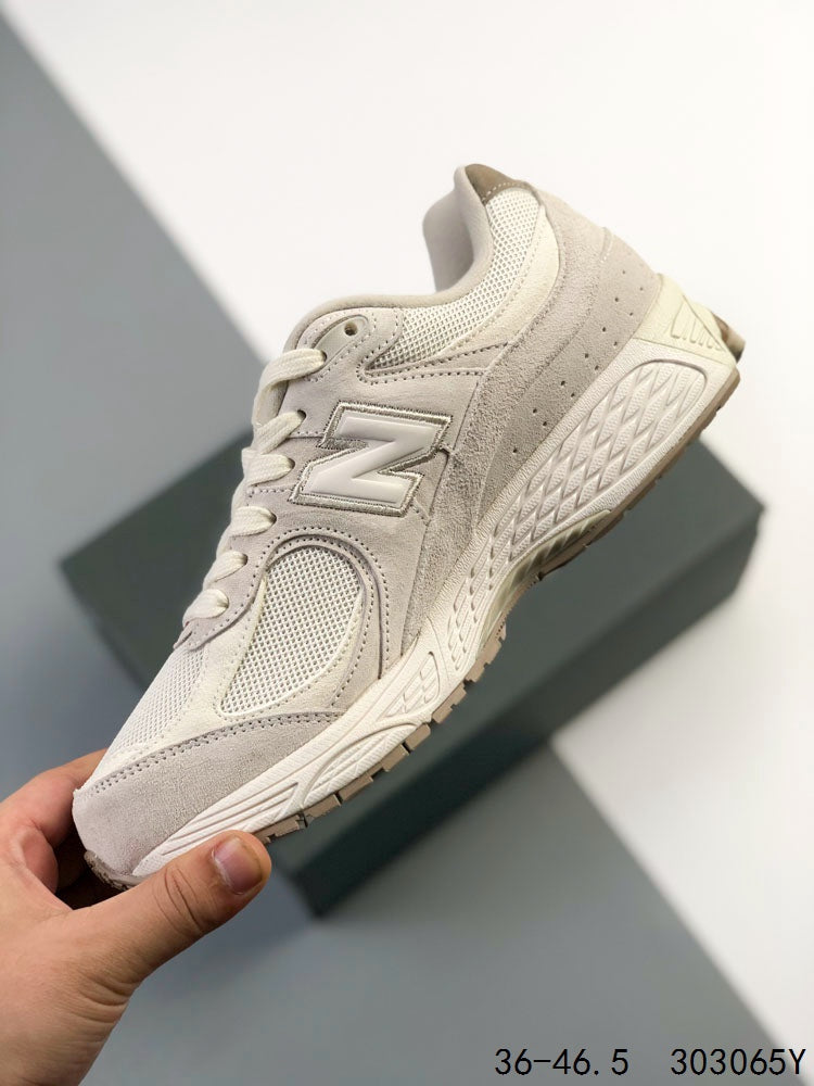 New Balance 2002R