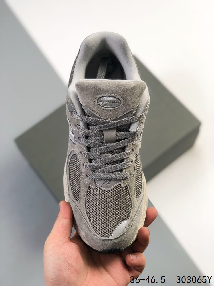 New Balance 2002R
