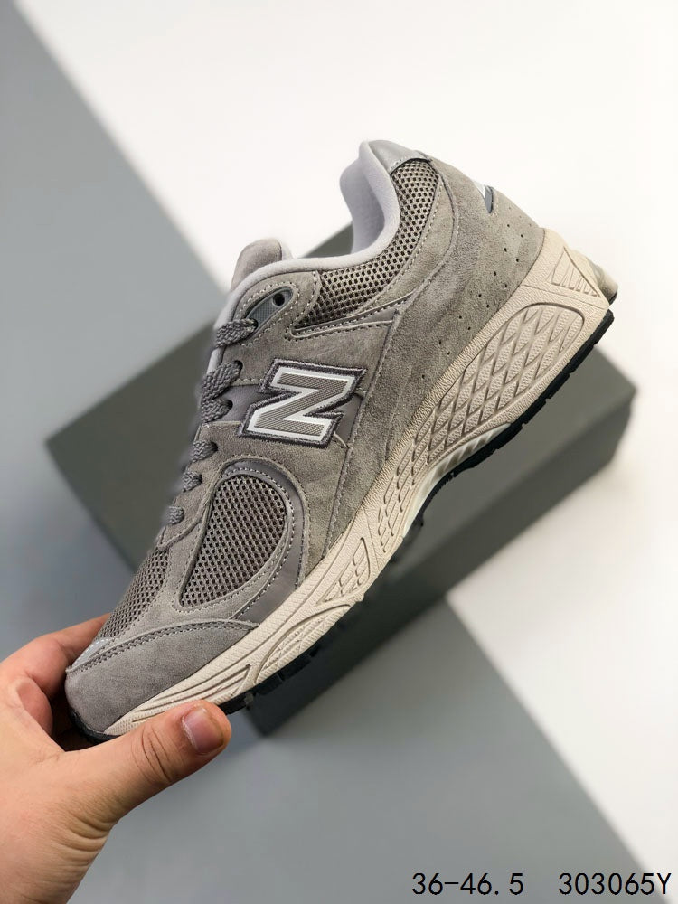 New Balance 2002R